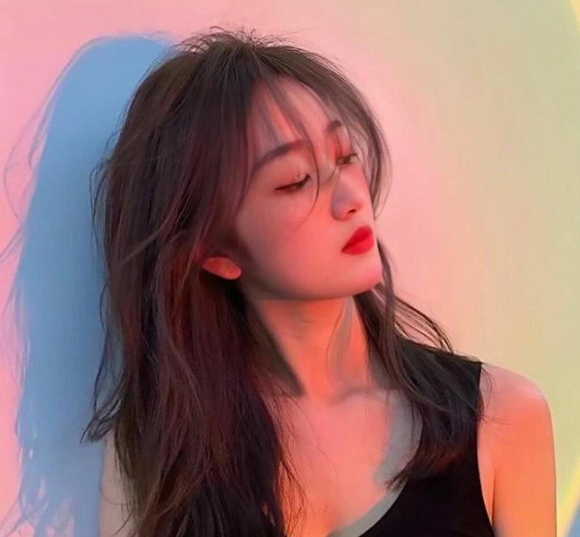 吞噬太阳的女子